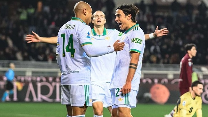 «Ζωντανή» για τον τίτλο η Ρόμα – Ονειρικό ντεμπούτο για Μάλεν