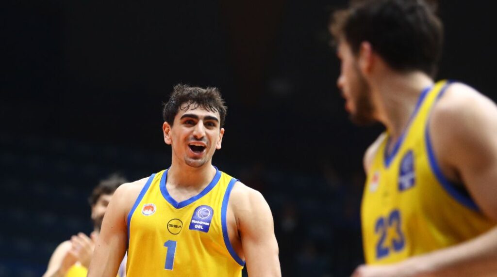 Με την… υπογραφή του Βαν Τούμπεργκεν «καθάρισε» τον Ηρακλή το Περιστέρι (92-74)