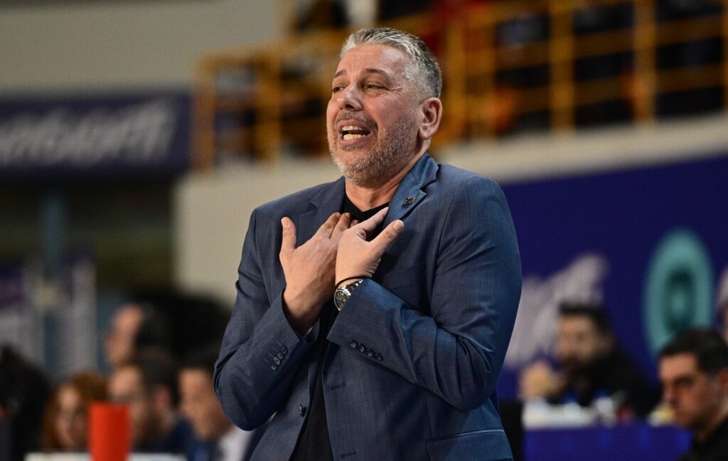 Παπαθεοδώρου: «Δίκαια κερδίσαμε – Να πετύχουμε όποιον στόχο με οποιοδήποτε κόστος»