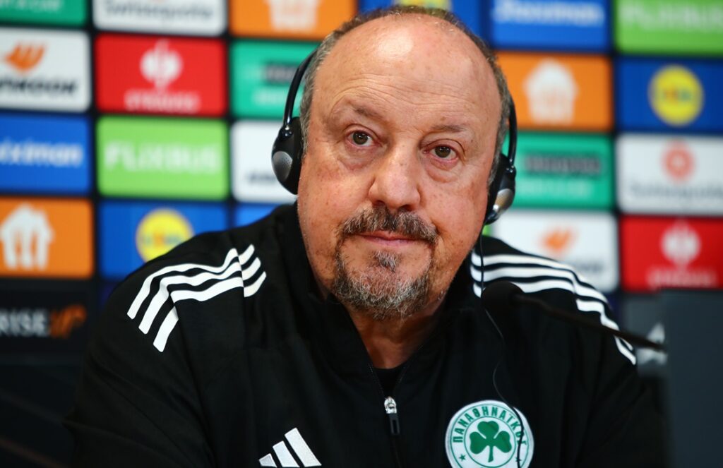 Μπενίτεθ: «Στόχος είναι να δημιουργήσουμε μια ανταγωνιστική ομάδα που θα παλεύει για τον τίτλο»