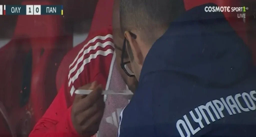 Eλ Κααμπί: Έφαγε κολατσιό στις 18:10 στο πάγκο του αγώνα με τον Παναιτωλικό – Ο λόγος