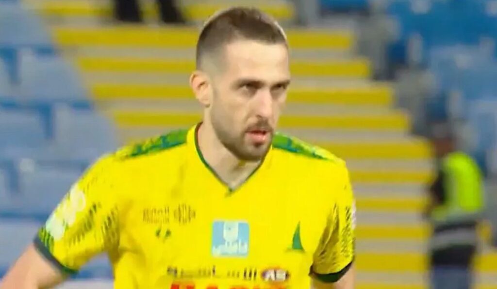 Φορτούνης: Ο Έλληνας μεσοεπιθετικός λύτρωσε την Αλ Καλίτζ με γκολάρα και βγήκε ΜVP