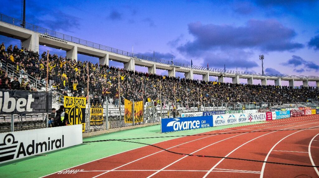 Κιτρινόμαυρος πανζουρλισμός – Sold out το Πανθεσσαλικό για το Βόλος-ΑΕΚ