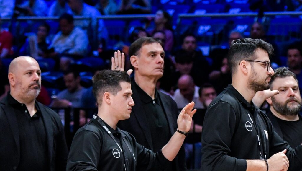 Μπαρτζώκας: «Έγινε καθαρό φάουλ στον Γουόκαπ σε κρίσιμη φάση»