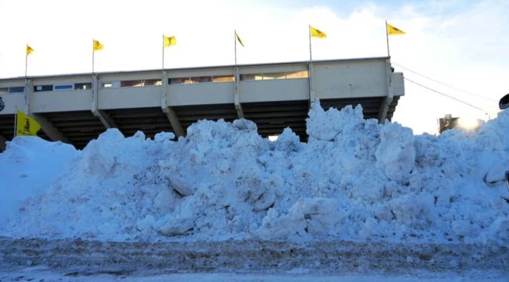 Μπόντο Γκλιμτ: Οι ιθύνοντές της απομάκρυναν 80 τόνους χιόνι από το γήπεδο ενόψει του ματς με την Ίντερ
