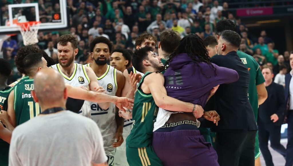 Euroleague: Η Φενέρμπαχτσε κατήγγειλε όσα συνέβησαν μετά το ματς κόντρα στον Παναθηναϊκό