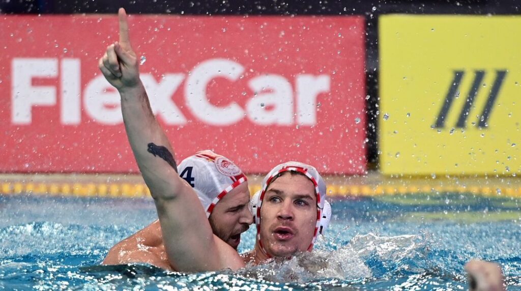 Πρώτος και καλύτερος στους «8» του Champions League πόλο ανδρών ο Ολυμπιακός – Νίκησε 16-14 στα πέναλτι τη Ραντνίτσκι