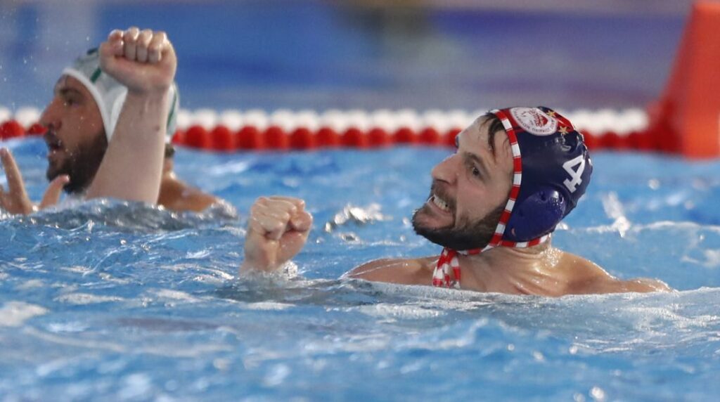 Ο Ολυμπιακός για 9η σερί φορά και 27η στο σύνολο κυπελλούχος Ελλάδας – Νίκησε τον Παναθηναϊκό με 13-12 σε απίθανη ματσάρα