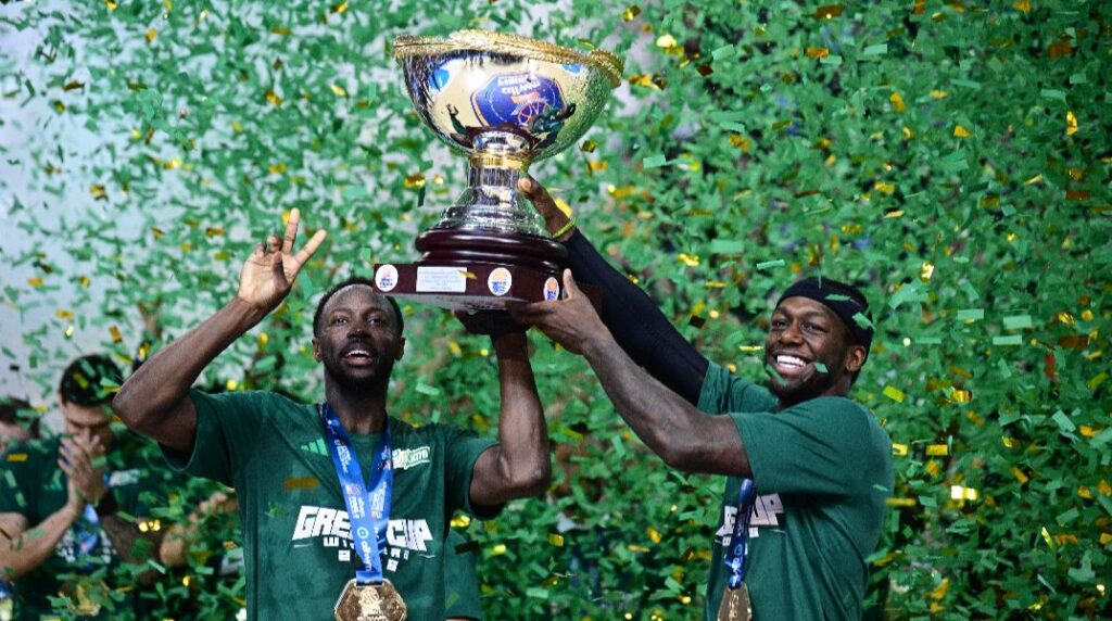 Παναθηναϊκός AKTOR: Η απονομή του τροπαίου του Κυπέλλου Ελλάδας (vid)