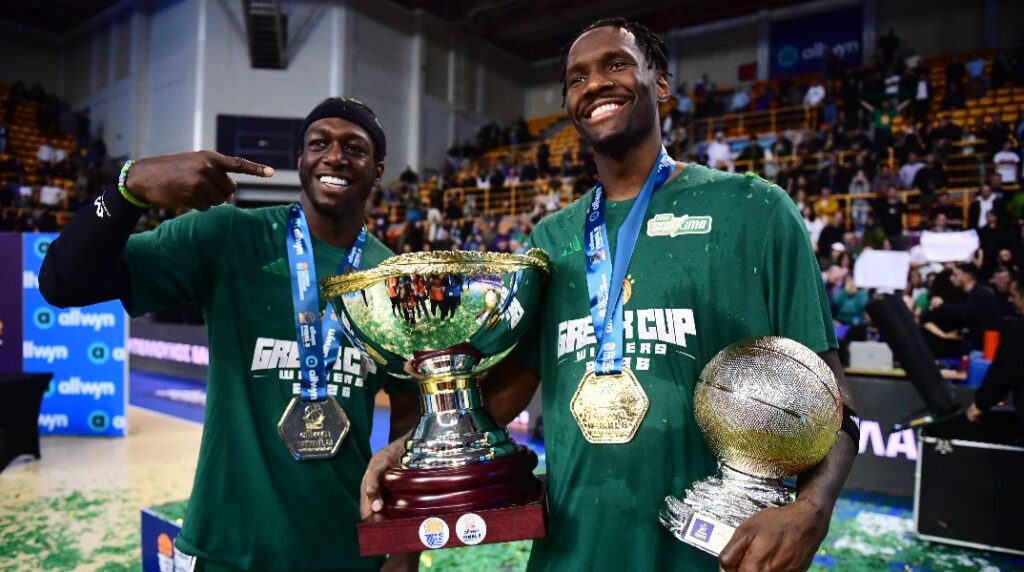 Νάιτζελ Χέιζ-Ντέιβις: «Ευχαριστώ τον Δημήτρη Γιαννακόπουλο που μου έδειξε εμπιστοσύνη και με έφερε στην ομάδα».