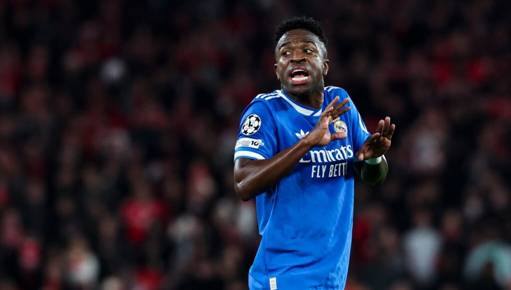 Βινίσιους: Έφυγε από το γήπεδο εν ώρα αγώνα λόγω ρατσιστικής επίθεσης από τον Πρεστιάνι