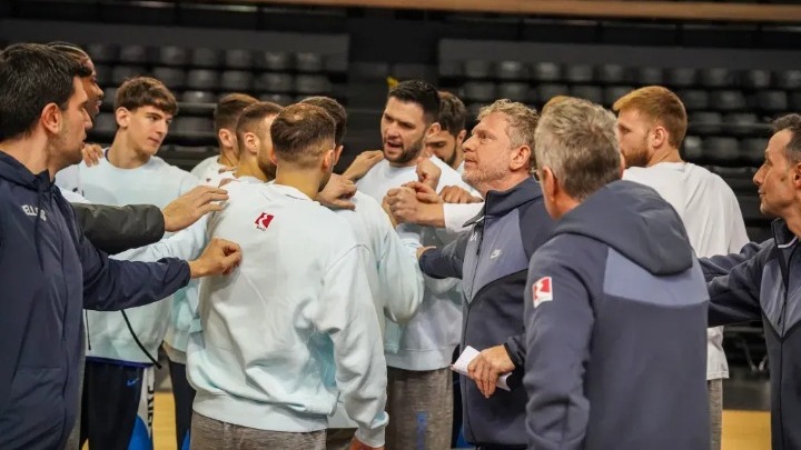 Ενσωματώθηκε στην Εθνική ο Παπανικολάου – Εκτός λόγω τραυματισμών οι Σαμοντούροφ και Καραγιαννίδης