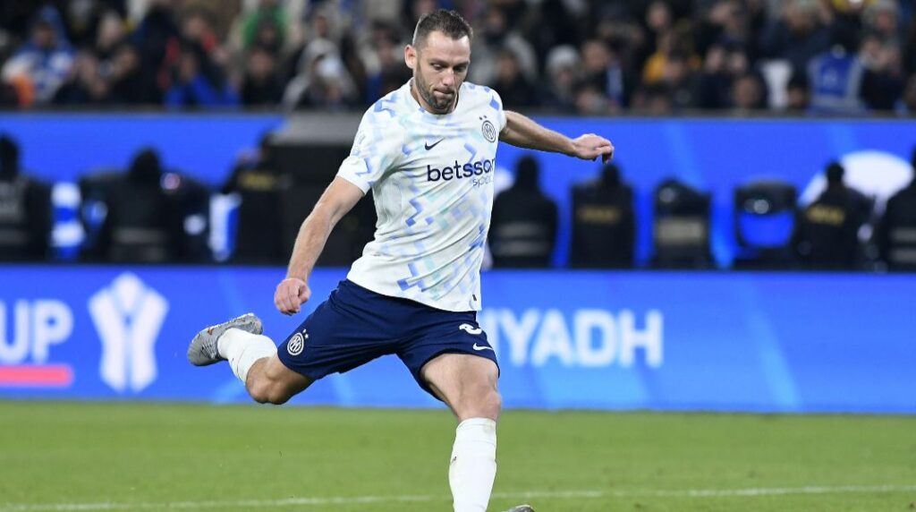 «Ο Ολυμπιακός εξετάζει τον Ντε Φράι»