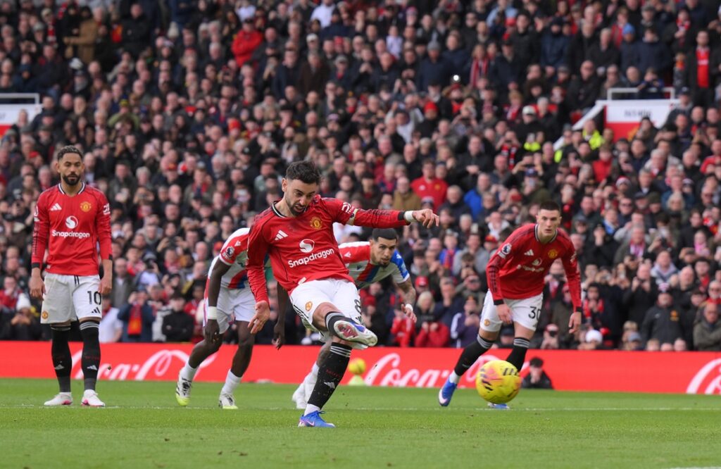 Premier League: Η Γιουνάιτεντ με Σέσκο-Φερνάντες συνεχίζει σε τροχιά τετράδας, μένουν στα χαμηλά Τότεναμ και Νότιγχαμ