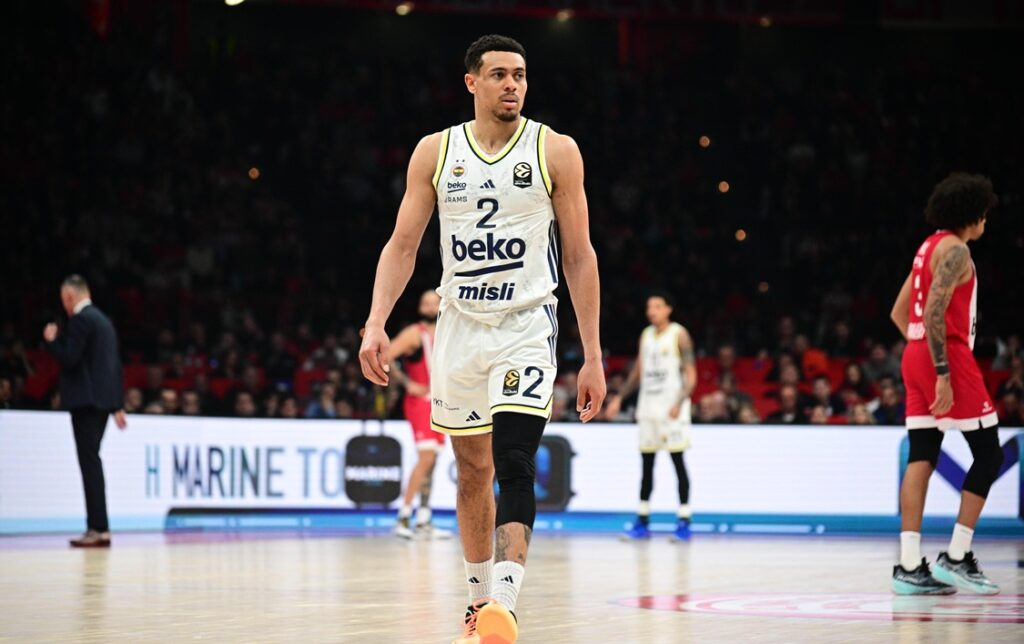 Μπόλντγουιν: «Υπέγραψε νέο μεγάλο συμβόλαιο με τη Φενέρ»