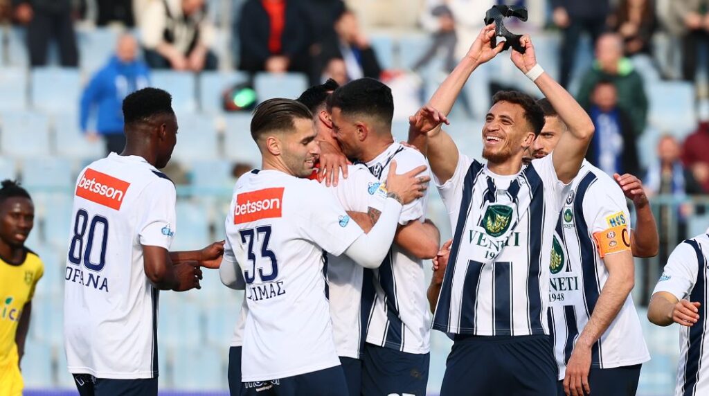 Σφράγισε την επιστροφή του στην Super League με νίκη ο Ηρακλής σε ματς γιορτή στο Καυτατζόγλειο