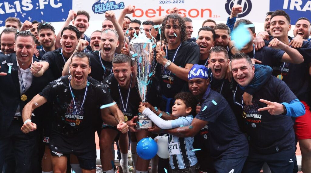 Ηρακλής: Φιέστα στο Καυτατζόγλειο – Η απονομή του τροπαίου στον Γηραιό (vid)