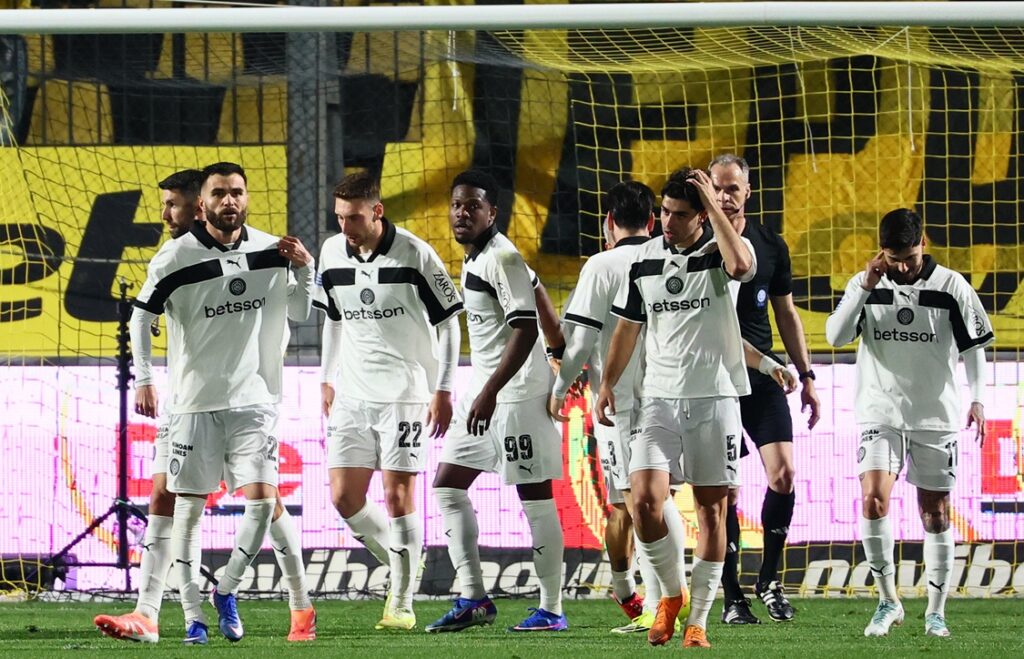 Super League: Ο Όζμπολτ έβαλε τέλος στο αρνητικό σερί του Λεβαδειακού, σπουδαίο διπλό του ΟΦΗ