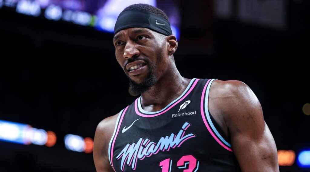 Μπαμ Αντεμπάγιο ΤΙ ΚΑΝΕΙΣ; Σκόραρε 83 πόντους κι έγραψε ιστορία!