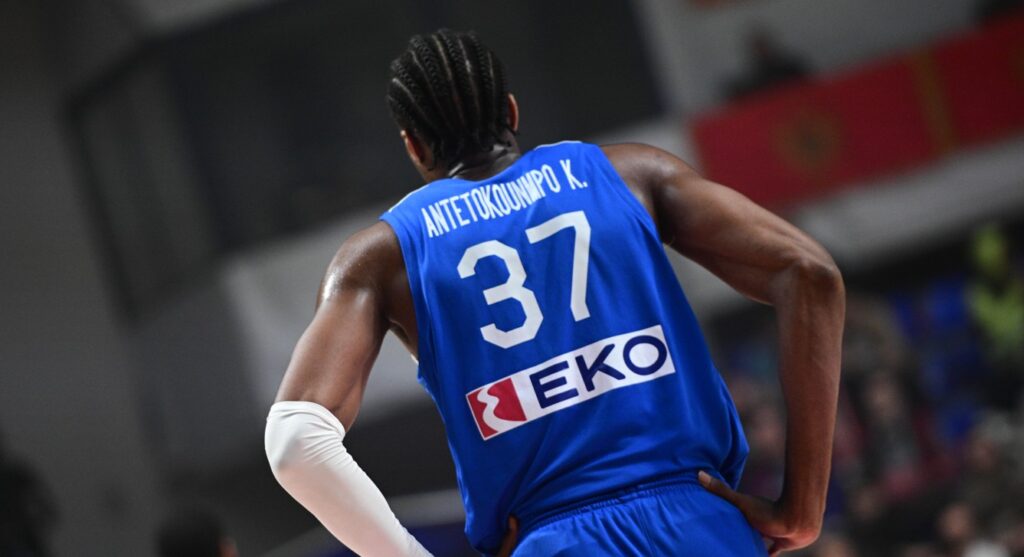 Αντετοκούνμπο: Το τρομερό κάρφωμα του Κώστα, μετά από ασίστ του Τολιόπουλου