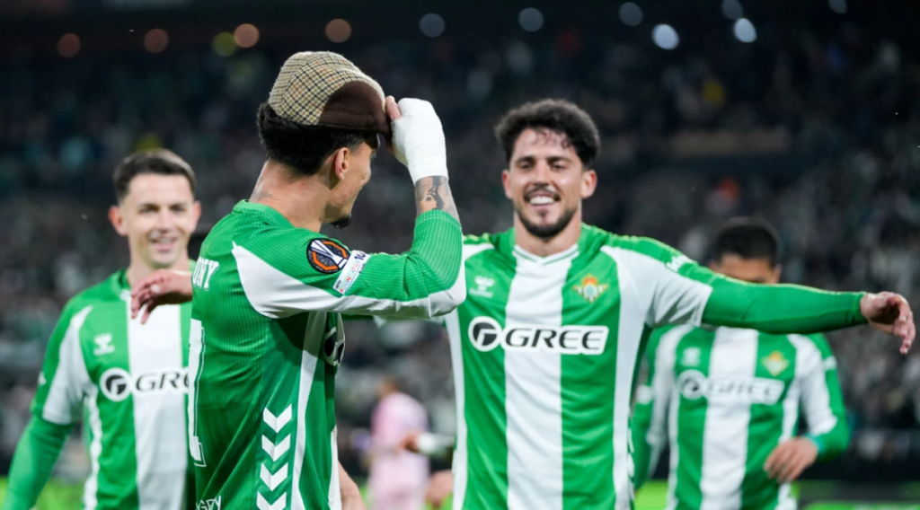 Άντονι: Πού βρήκε την τραγιάσκα κόντρα στον Παναθηναϊκό και έγινε viral