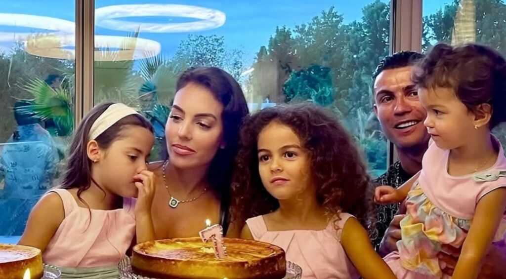 Κριστιάνο Ρονάλντο: Το συγκινητικό μήνυμα ευγνωμοσύνης του για τις γυναίκες της ζωής του