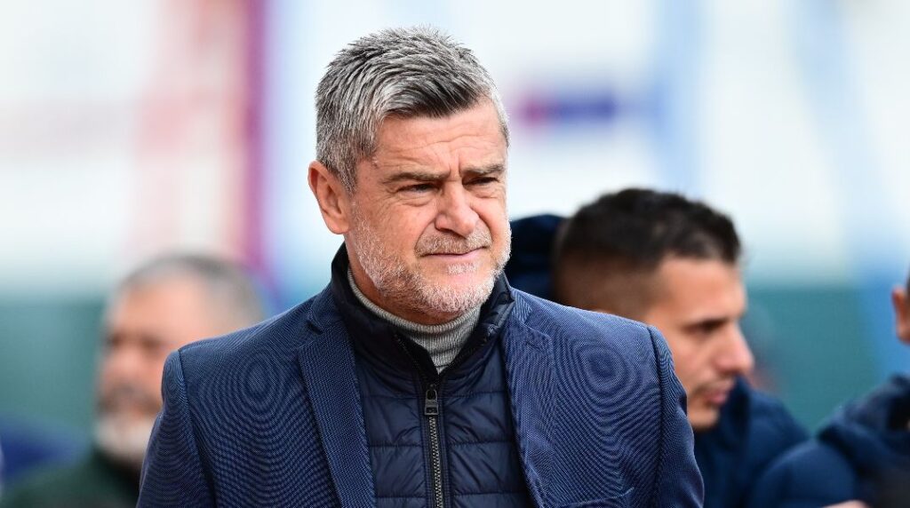 Τέλος ο Δερμιτζάκης από τον Πανιώνιο μετά την ήττα από την Καλαμάτα – «Ντροπή η εικόνα μας…»