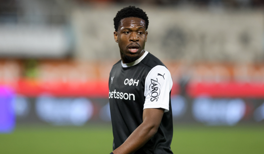 Ισέκα: «Έχω δεχθεί ρατσιστικά σχόλια, αυτή είναι η ιστορία μου»