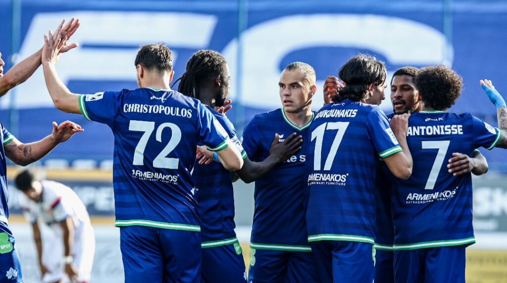 «Καθαρίζει» με την παραμονή η Κηφισιά, χάνει τα πλέι-οφ ο Βόλος!