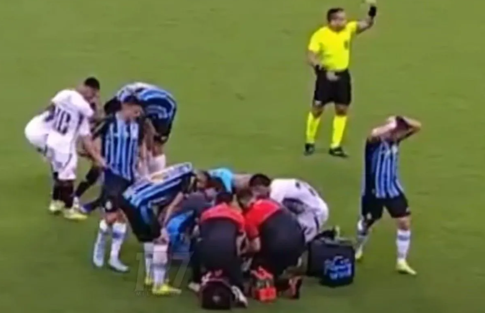 Βραζιλία: Σοκαριστικός τραυματισμός του Μάρλο (vid)