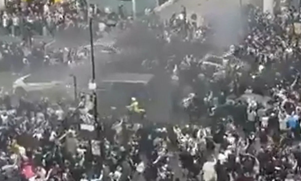 Νιούκαστλ – Σάντερλαντ: Μεγάλη ένταση στο ντέρμπι της Βορειοανατολικής Αγγλίας – Ένας οπαδός στο νοσοκομείο