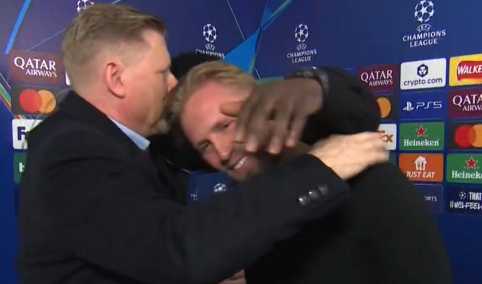 Ο Κάσπερ Σμάιχελ αποκάλυψε on air στον πατέρα του ότι ο σοβαρός τραυματισμός του κόβει το ποδόσφαιρο