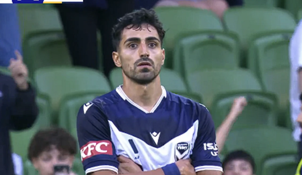 Βέργος… on fire, σκόραρε ξανά και οδηγεί τη Melbourne Victory (vid)
