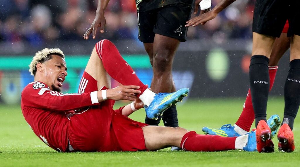 ΣΟΚ με Εκιτικέ: Χάνει τη σεζόν και το Μουντιάλ