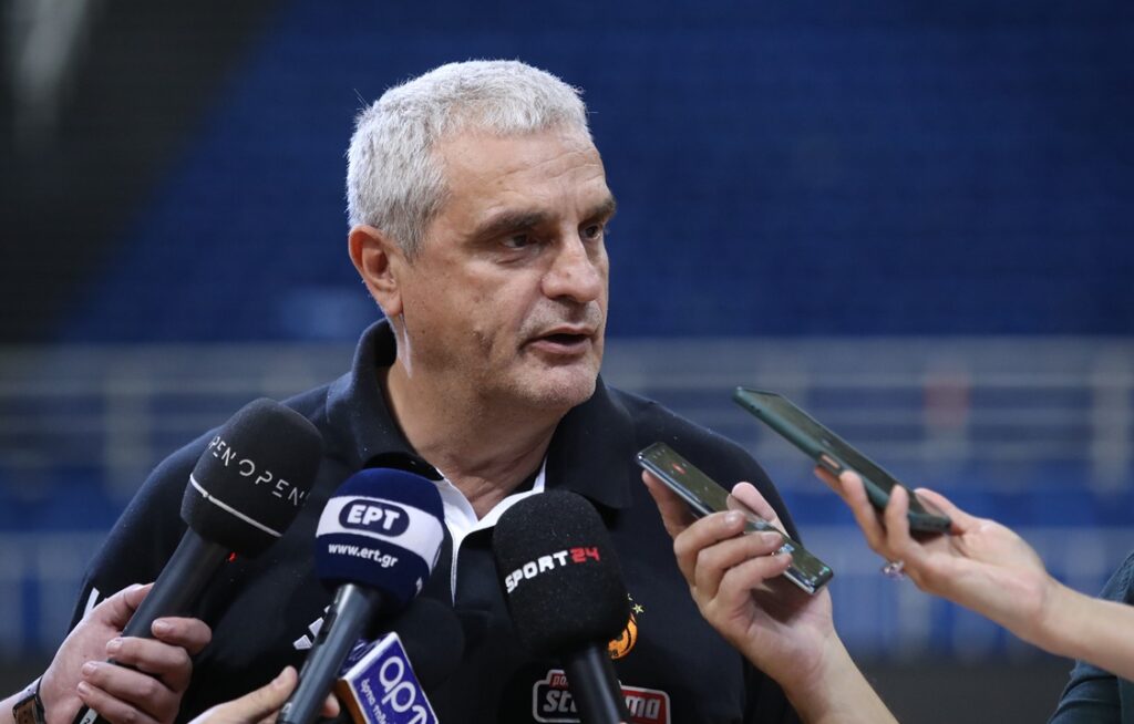 Ενεργοποιήθηκε η βόμβα: Επιστρέφει στους πάγκους ο Αργύρης Πεδουλάκης για λογαριασμό του Σπόρτιγκ