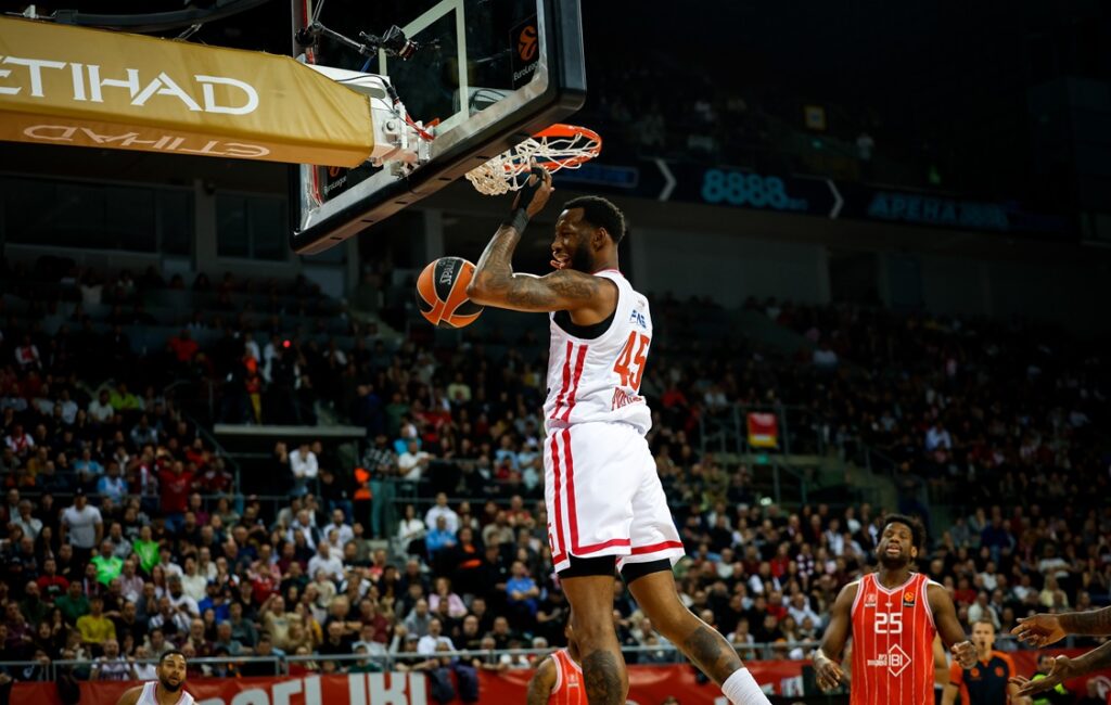 Ήταν δίκαιο και έγινε πράξη: Ο Χολ στην κορυφή του Top-10 της Euroleague