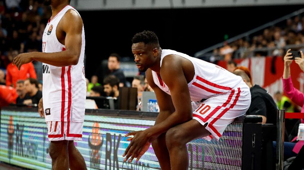 Welcome back – Ο Φαλ πάτησε παρκέ για πρώτη φορά μετά από 208 μέρες