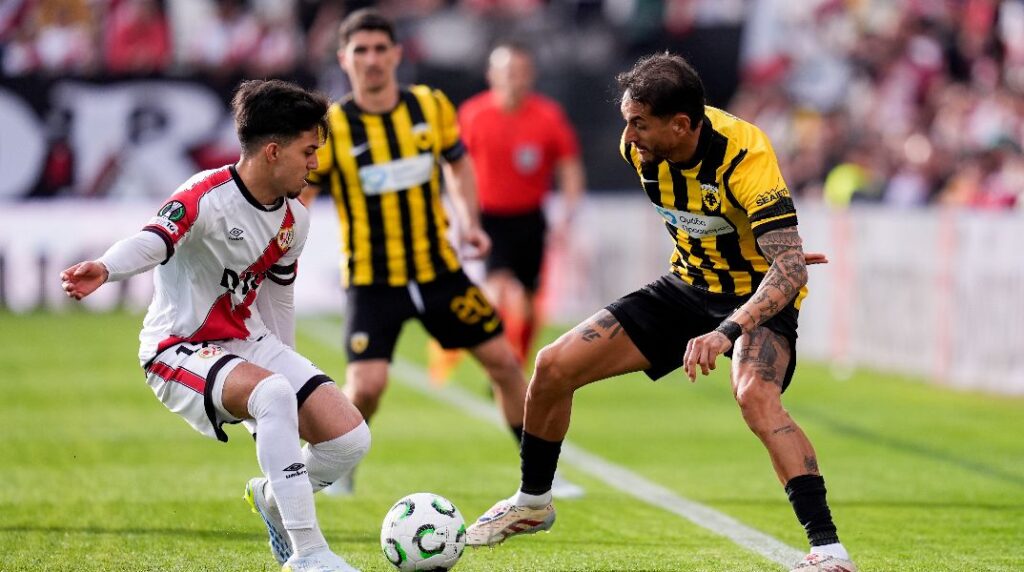 Η Ράγιο…χτύπησε στις δύο άκρες του ημιχρόνου – Μπροστά οι Ισπανοί με 2-0 (vid)