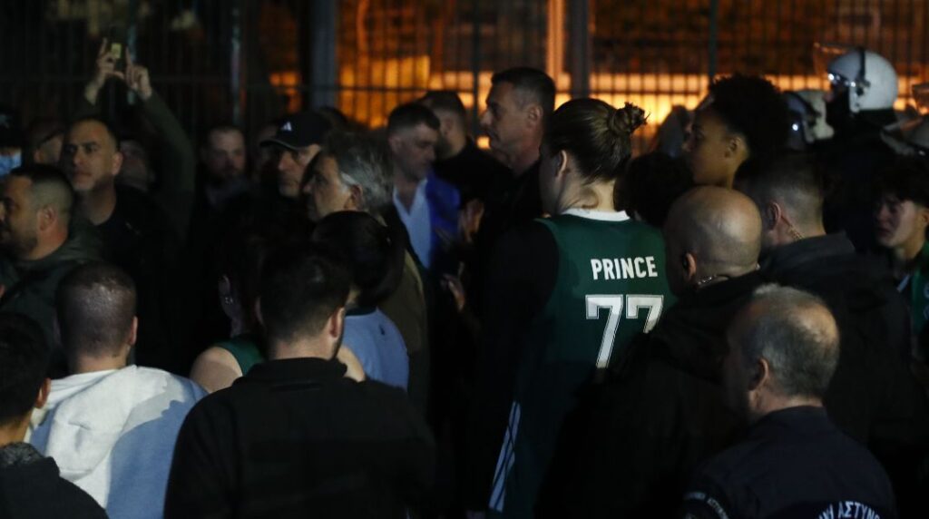 Αθηναϊκός-Παναθηναϊκός: Οριστική αποχώρηση των πράσινων από το Game 1 και διακοπή