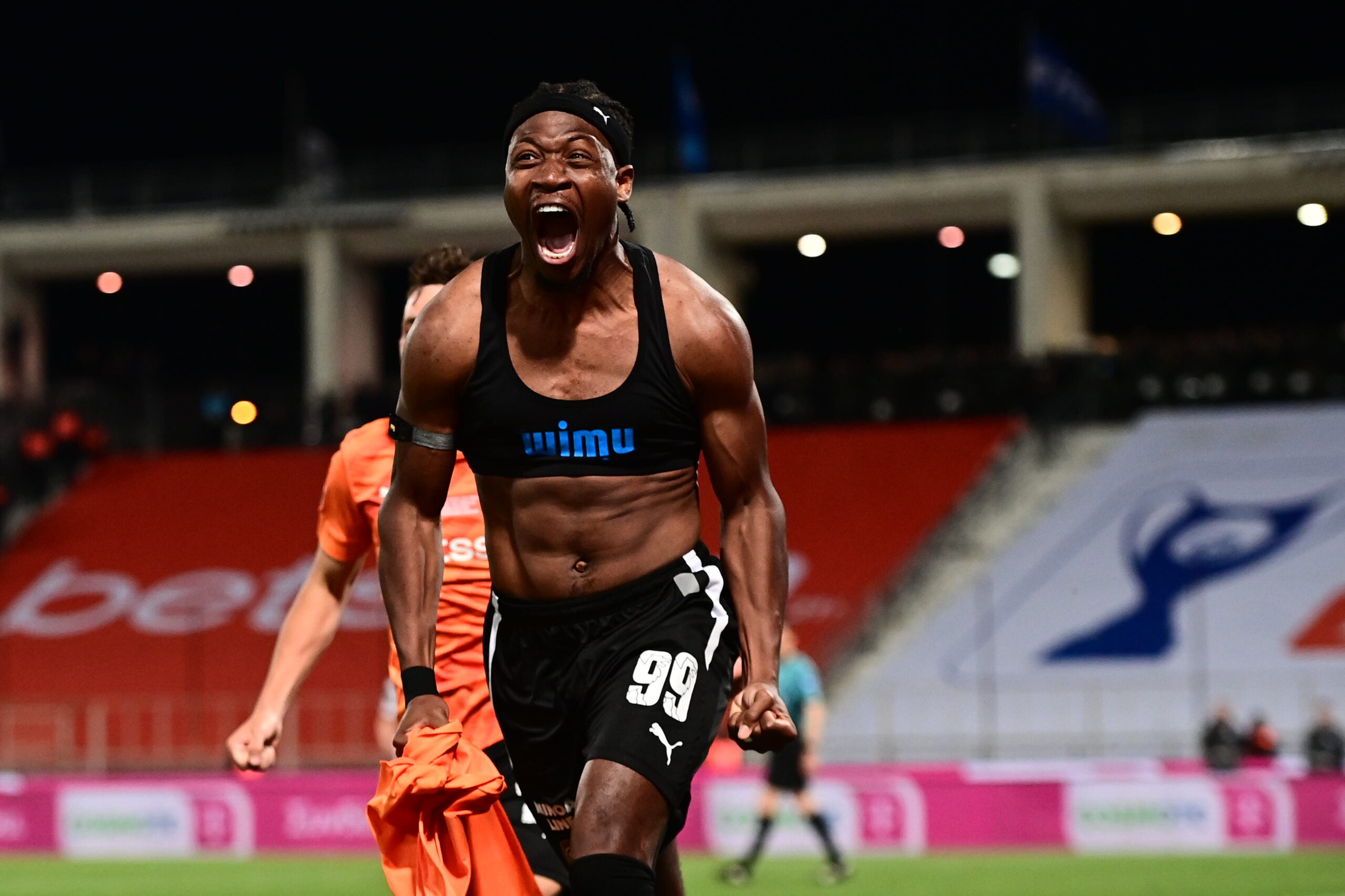 Το απόλυτο κοντράστ συναισθημάτων μεταξύ παικτών του ΠΑΟΚ και του ΟΦΗ