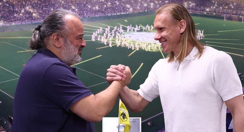 Η σημαία στον ιστό της – Στην ΑΕΚ ως το 2027 ο Βίντα!