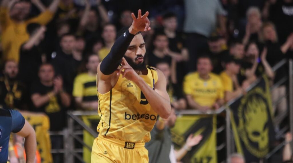 «Αυτοκράτορας» ο Άρης – Με μαγικό Μήτρου-Λονγκ πήρε το ντέρμπι κόντρα στην ΑΕΚ