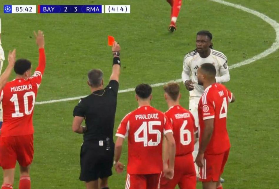 Η ανόητη κόκκινη κάρτα του Καμαβινγκά που κόστισε στη Ρεάλ Μαδρίτης την πρόκριση (vid)
