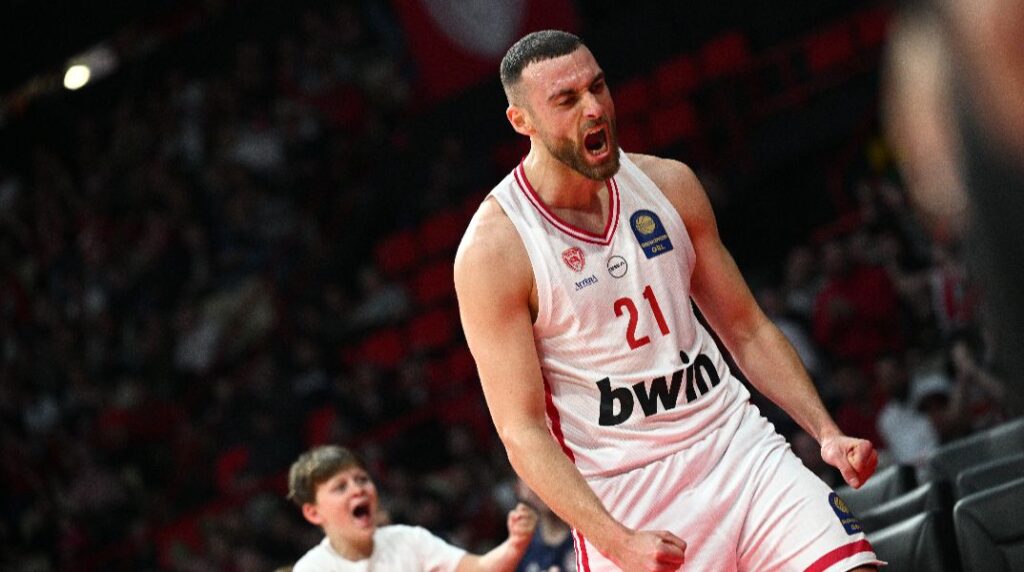 Νετζήπογλου: «Ήταν όνειρό μου να έρθω στον Ολυμπιακό, ήξερα ότι έπρεπε να αρχίσω από το μείον πέντε»