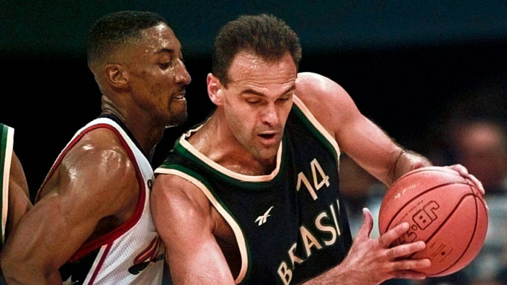 Πέθανε ο Όσκαρ Σμιντ, ο θρύλος του παγκόσμιου μπάσκετ, σε ηλικία 68 ετών